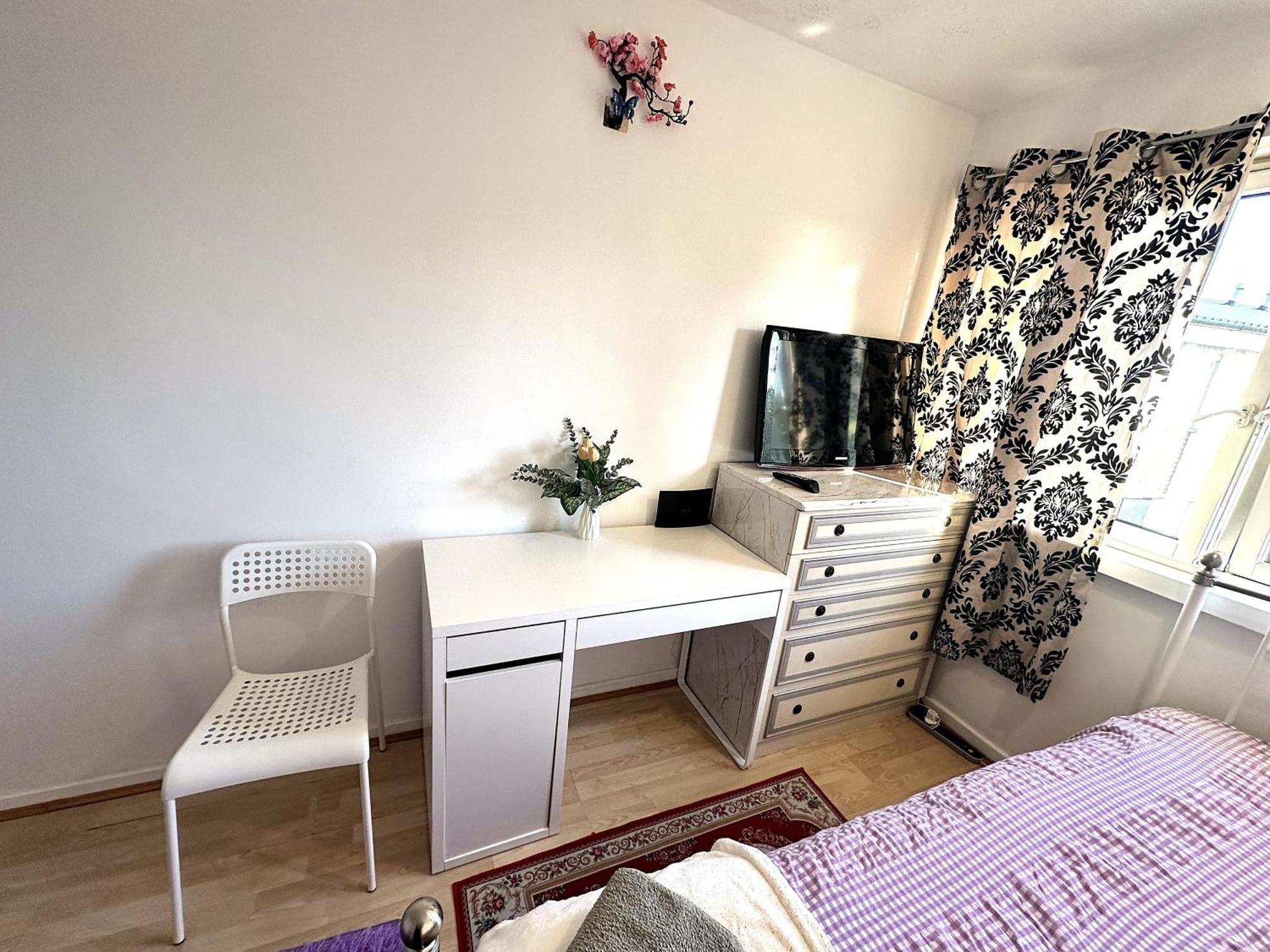 Excellent Double Rooms In Cheap Rate Around Central London Eksteriør billede