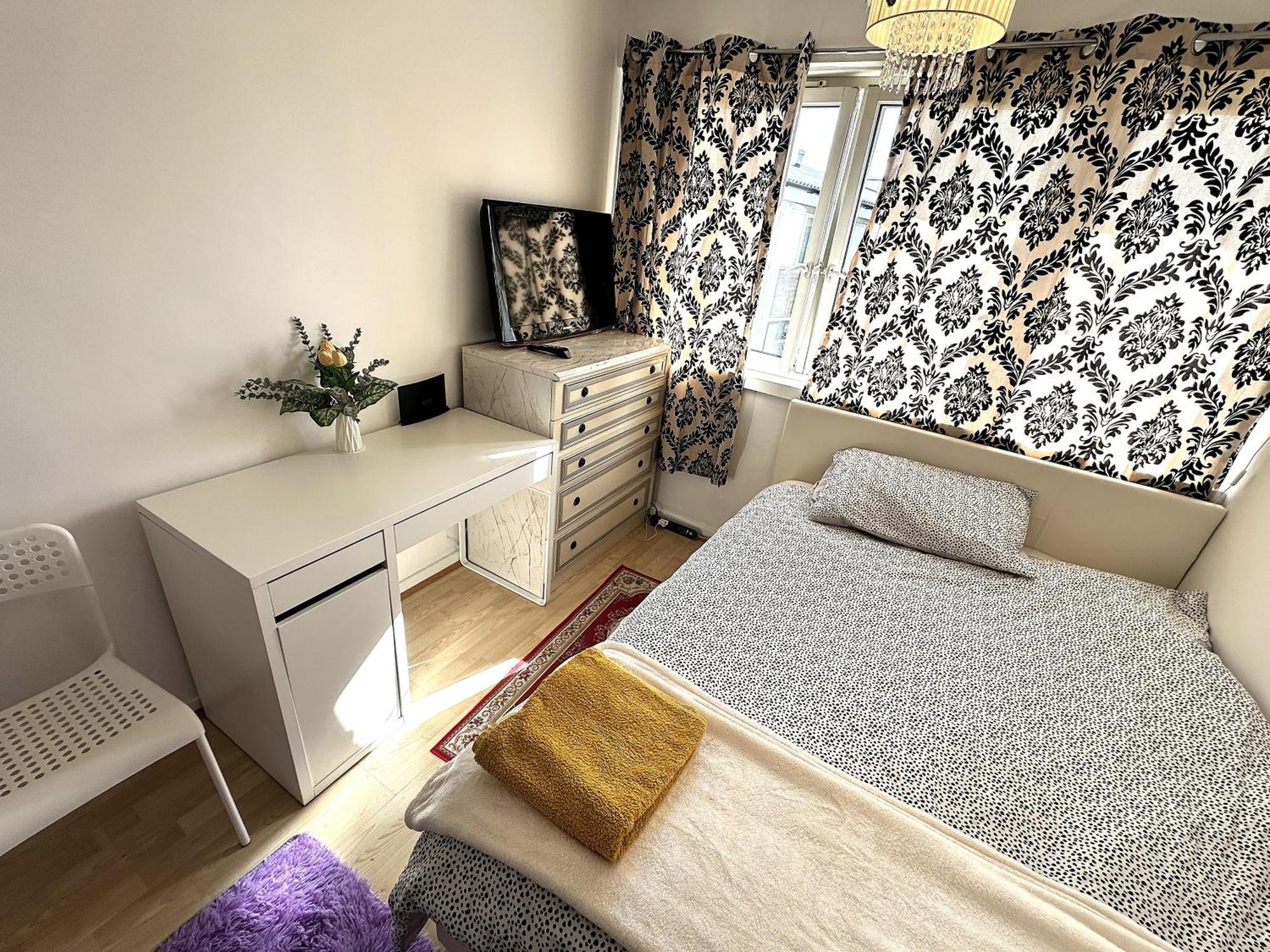 Excellent Double Rooms In Cheap Rate Around Central London Eksteriør billede